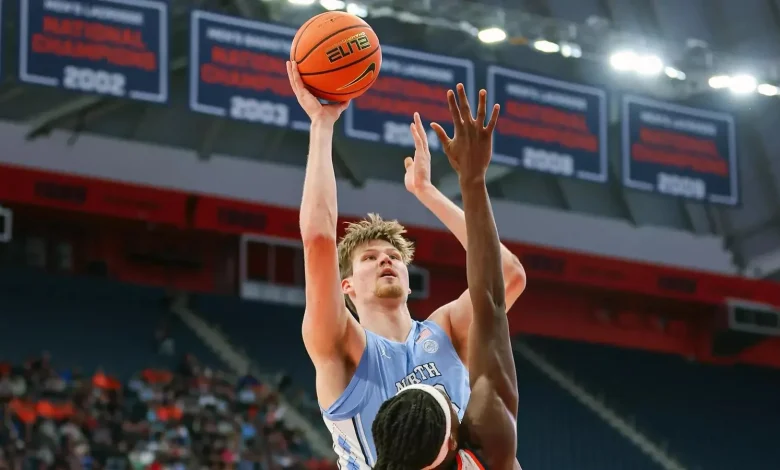 MBB Rallies Past Syracuse, 77-64