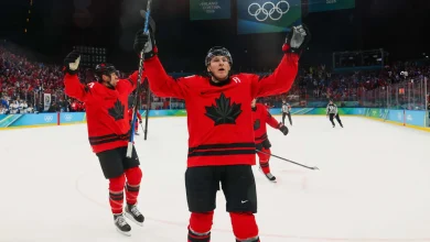 MacKinnon scores late, Canada tops Finland to advance to gold medal game