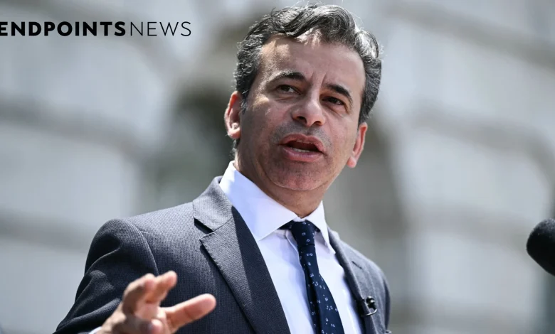 Makary, Prasad set one pivotal trial policy via NEJM article - Endpoints News