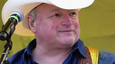 Mark Chesnutt Stops a Show Early, Postpones Two More, Due to Illness