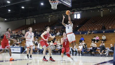 Men’s Basketball Waves the Lions Back to the Bench in 90–89 Thriller