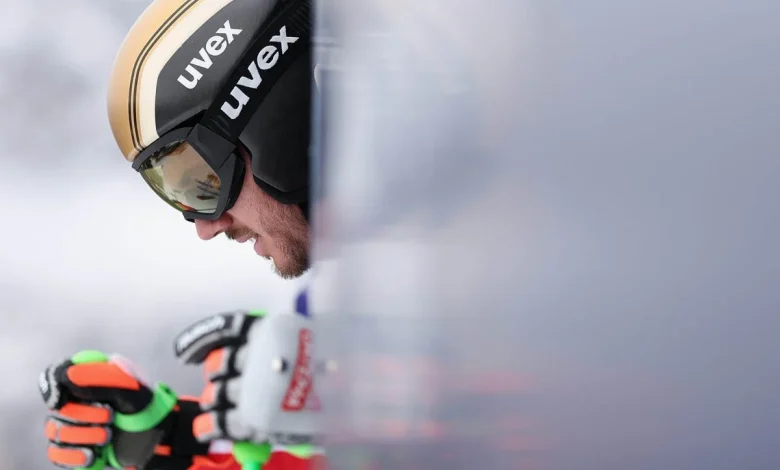 Men’s super-G Milan Cortina, inside the Olympic start hut: ‘It’s like a funeral at the top’