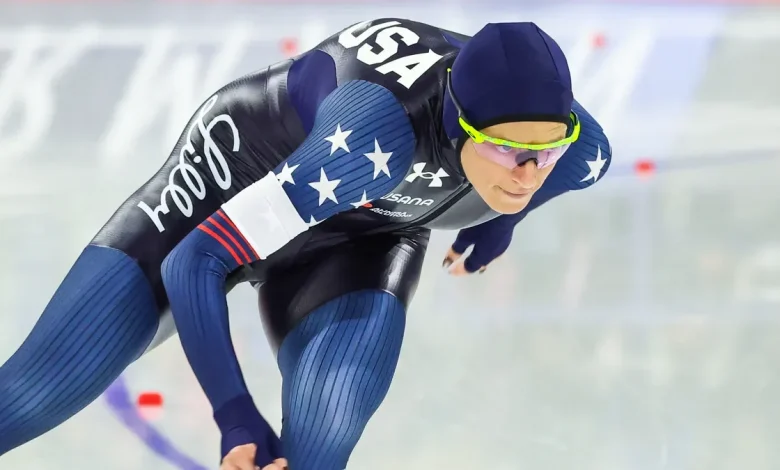 Mia Manganello wins bronze in speed skating mass start in final race