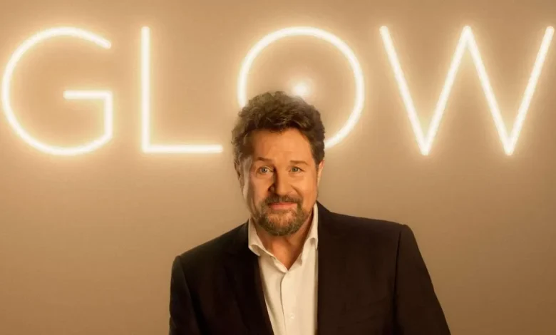 Michael Ball releases first single and tracklist for new Glow album