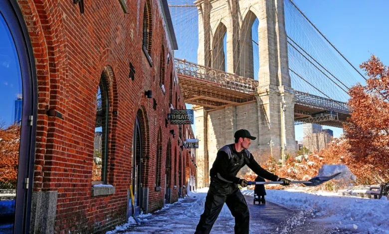 More snow falls on the Northeast as the region scrambles to clear piles from last storm