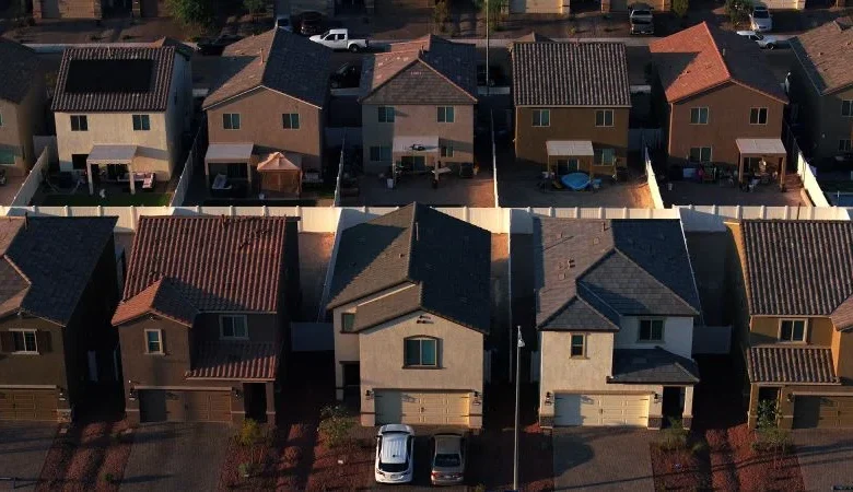 Mortgage rates fall below 6% for the first time in more than 3 years