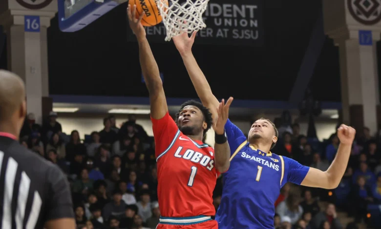 Mountain West Leaders Meet as Lobos Host Utah State Wednesday Night