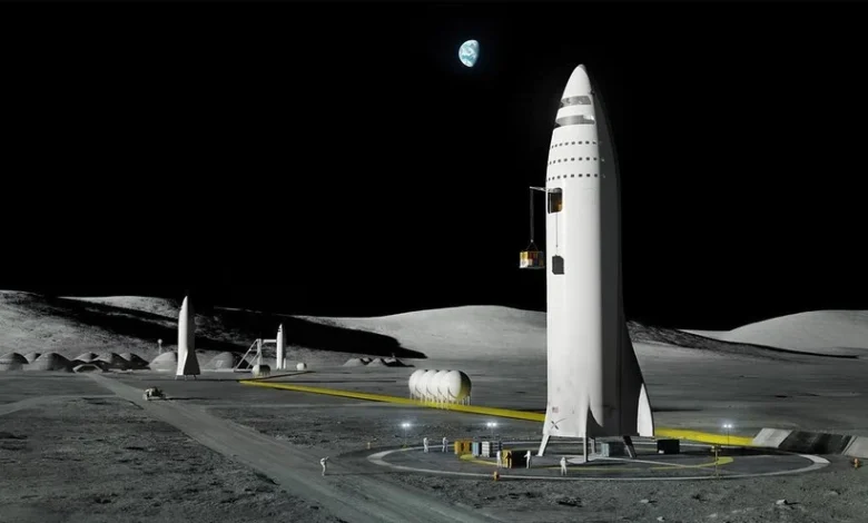 Musk says SpaceX focus is on the moon rather than Mars
