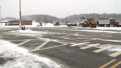 NJ blizzard warning: Snowstorm brings New Jersey to a standstill; travel ban lifted but drivers urged to stay off roads