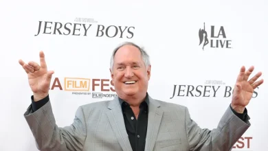 Neil Sedaka dead – 'Breaking Up Is Hard to Do' singer dies at 86