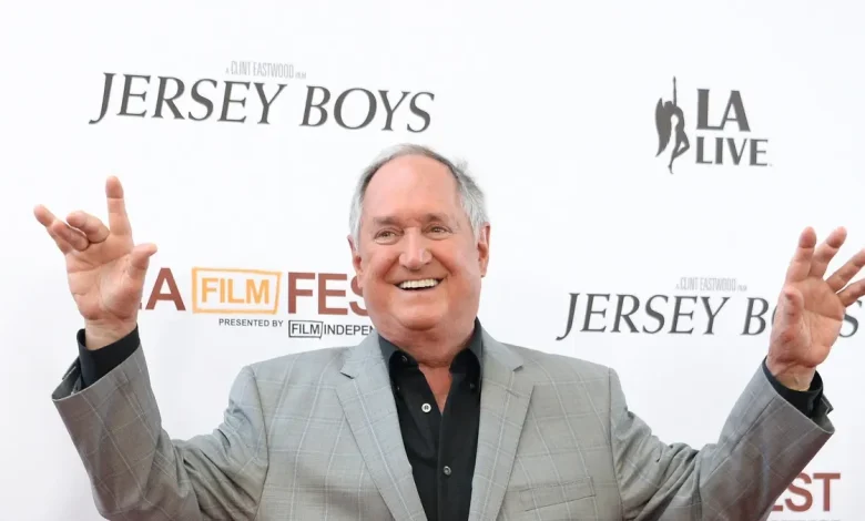 Neil Sedaka dead – 'Breaking Up Is Hard to Do' singer dies at 86