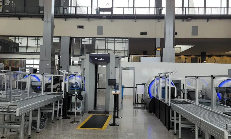 New Video Shows Delta Passenger Cleared by TSA With Meat Cleaver—Says It Was ‘Too Good a Deal’ to Pass Up