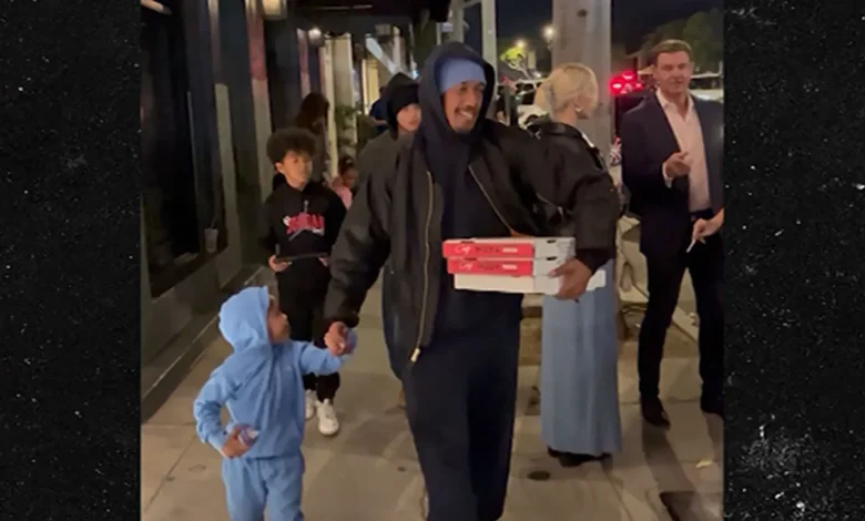 Nick Cannon Takes Five of His Kids to Dinner in West Hollywood