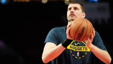 Nikola Jokic wrist injury: Wrap comes off as Nuggets bounce back in win at Blazers
