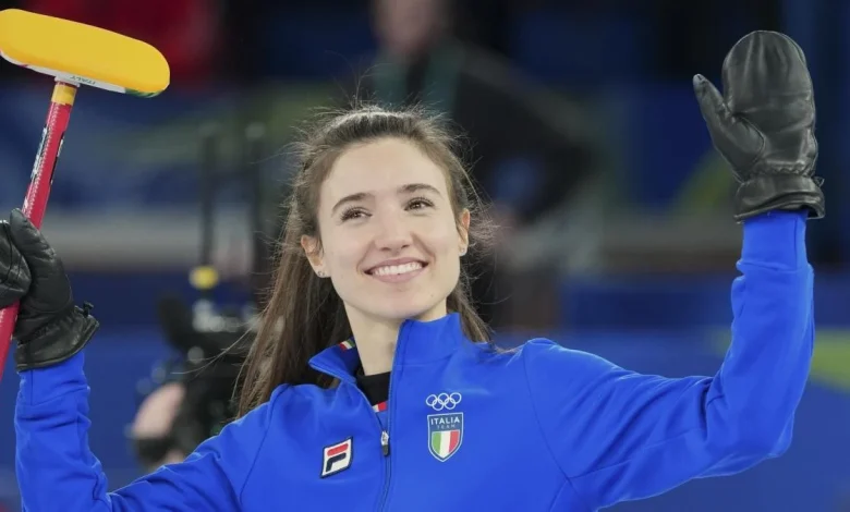 Olimpiadi: 2 su 2 per l'Italia nel curling, bene gli azzurri del pattinaggio di figura