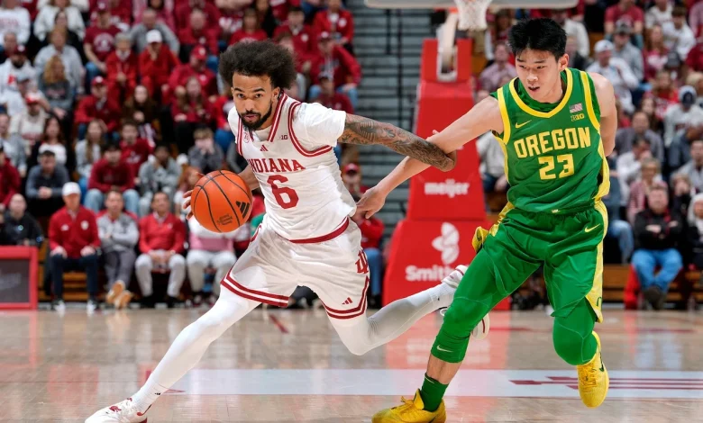 Oregon’s disastrous season reaches a new low point in Dana Altman’s career