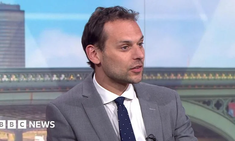 PM orders ethics investigation into minister over Labour Together claims