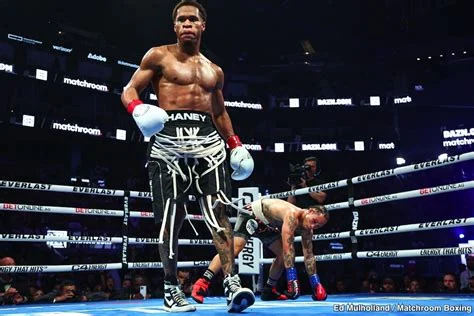 Pacquiao Vs. De La Hoya: A Historic Boxing Showdown