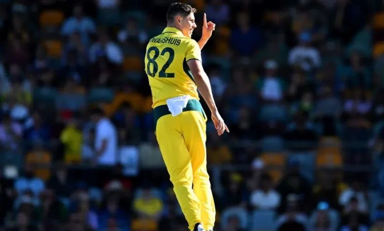 Pakistan opt to bat and bring back Shaheen