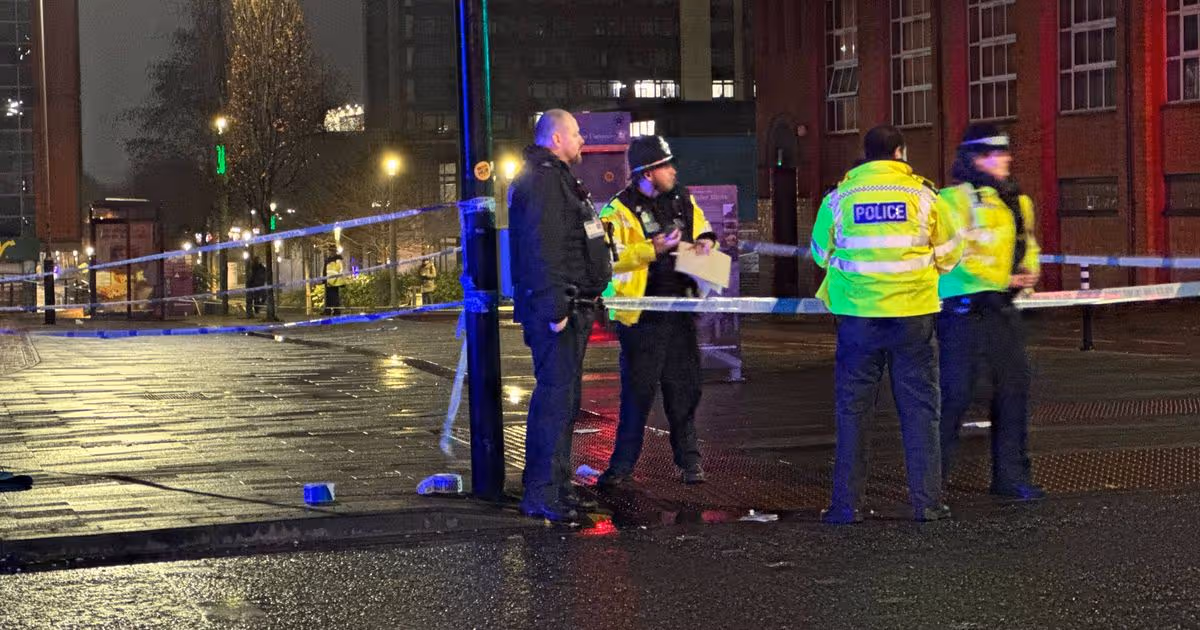Police swarm De Montfort University Leicester campus after 'very serious incident'