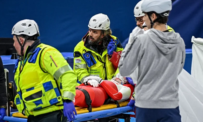 Polish speedskater Kamila Sellier stretchered off after opponent's blade slices her face
