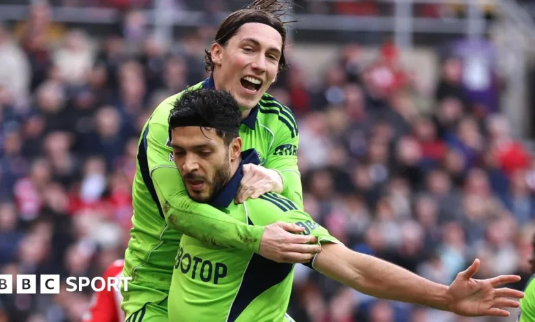 Premier League: Fulham lead Sunderland through Jimenez double, Wolves down to 10 men