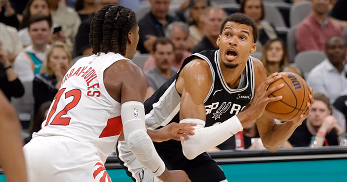 Raptors look to reverse fortunes against NBA's top teams with streaking Spurs in town