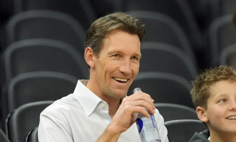 Report: Warriors Trade Backup Center to Raptors for Draft Pick