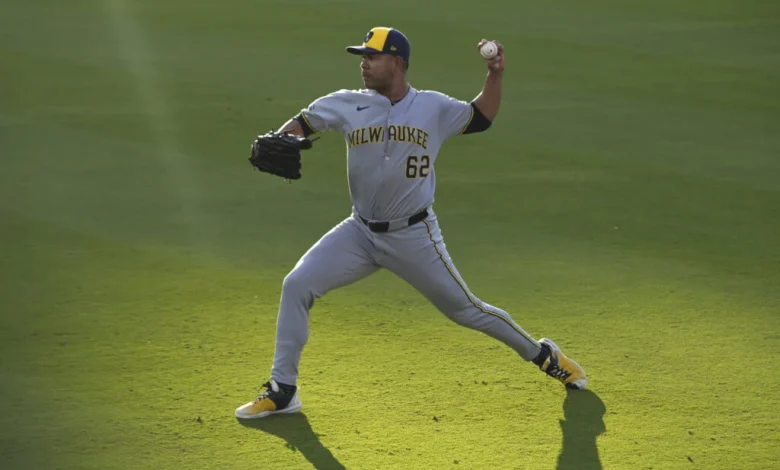 Rockies To Sign Jose Quintana