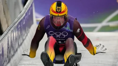 Rodeln bei Olympia 2026: Dreifach-Olympiasieger Loch droht Debakel - Langenhan führt