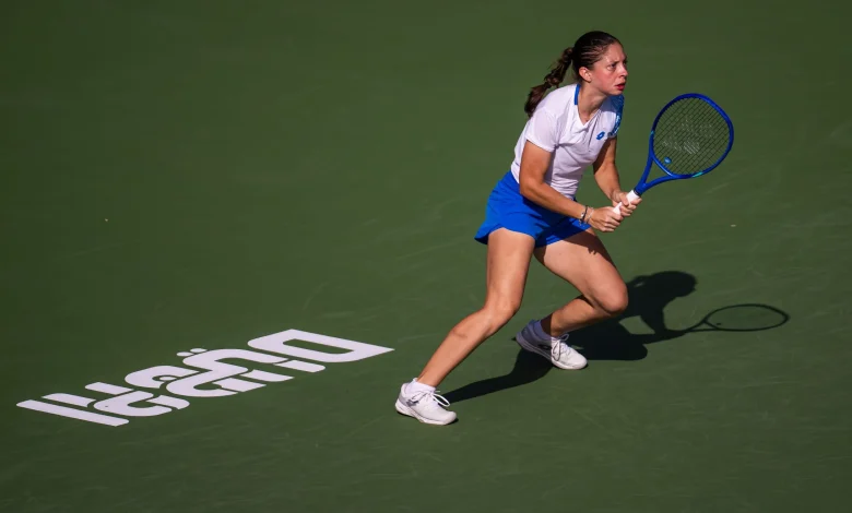 Ruzic advances to first WTA 1000 quarterfinal after Rybakina retirement