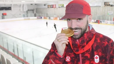 Sainte-Julie : Charles Hamelin n’est jamais bien loin du patin