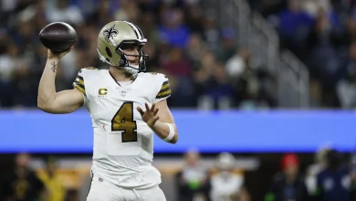 Saints still control Derek Carr's contractual rights