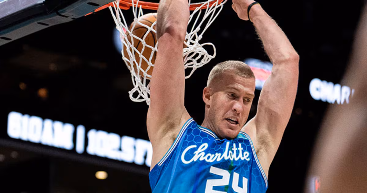 San Antonio Spurs signing veteran centre Mason Plumlee to 10-day deal