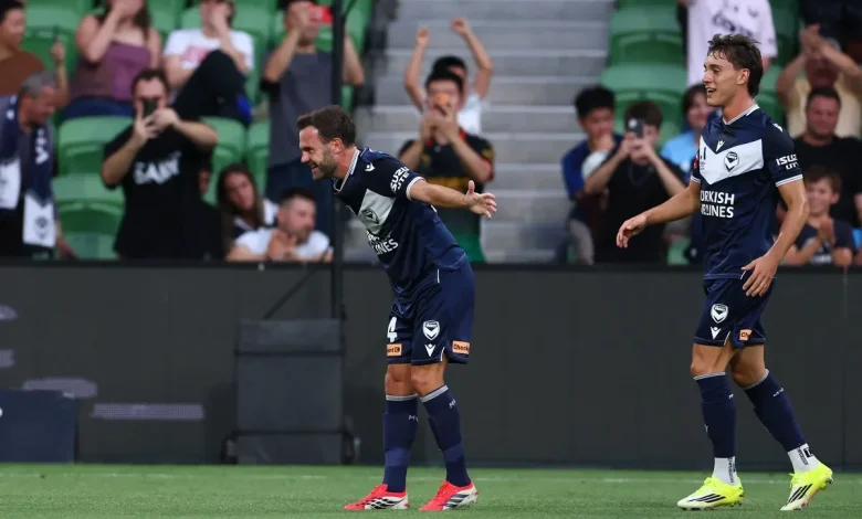 Santos seals derby for Victory after double dose of Mata magic