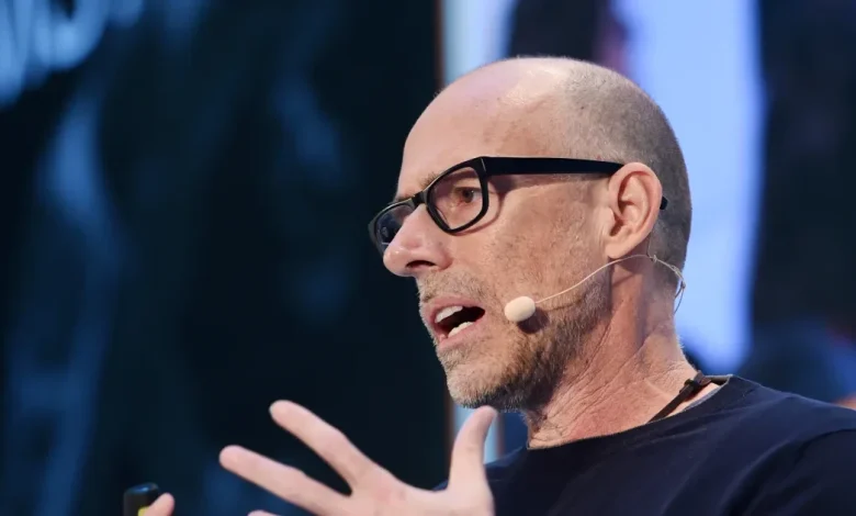 Scott Galloway calls for Americans to boycott Trump’s biggest enablers: Big Tech