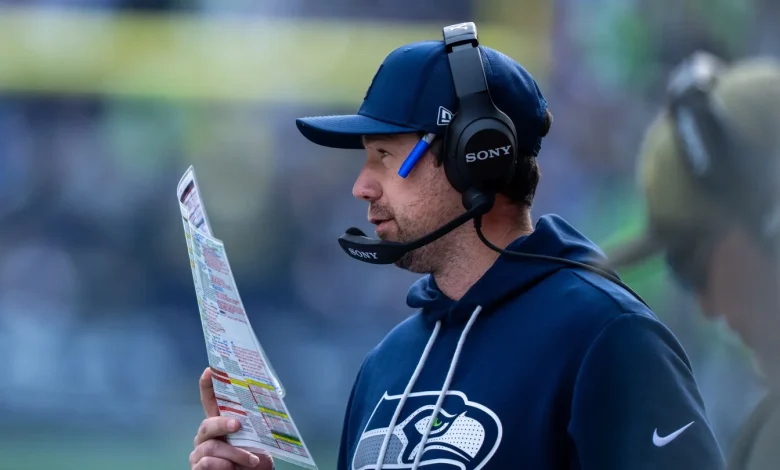 Seahawks offensive coordinator Klint Kubiak interviews again with Raiders, Cardinals