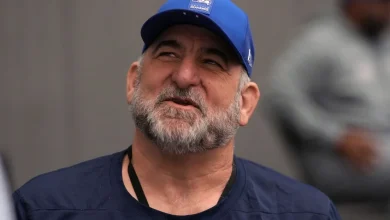 Seahawks offensive line coach John Benton to stay with team for 2026