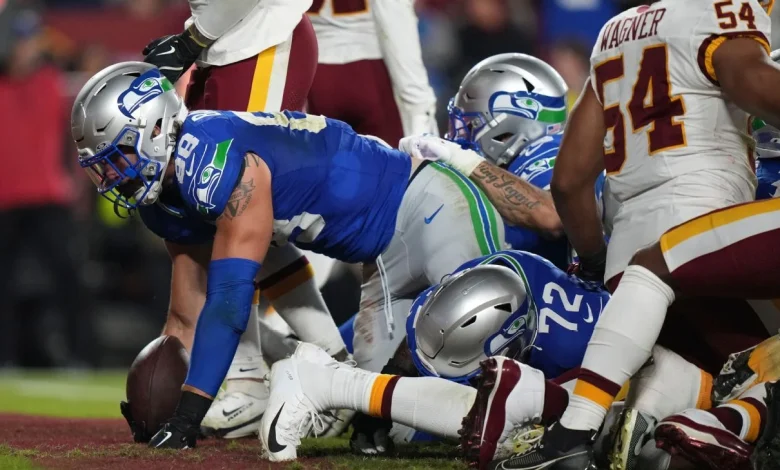 Seahawks' short-yardage threat: AJ Barner and the 'Barnyard'