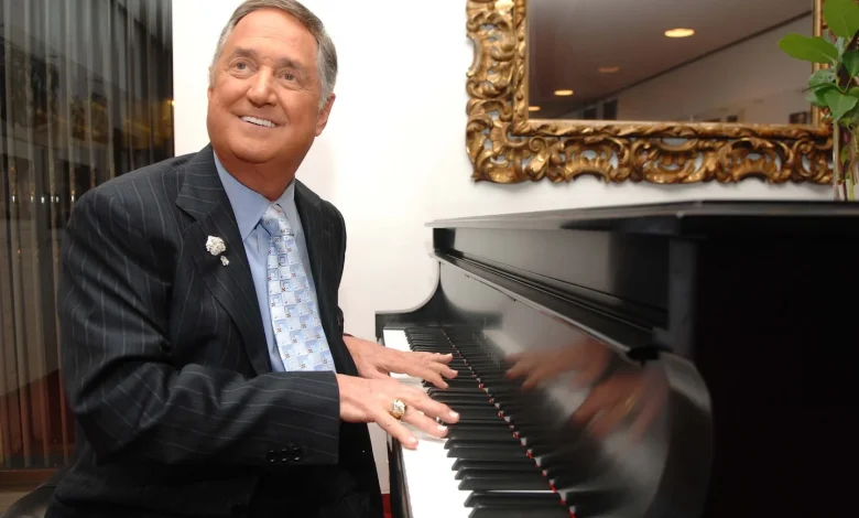 Singer and songwriter Neil Sedaka dies at 86