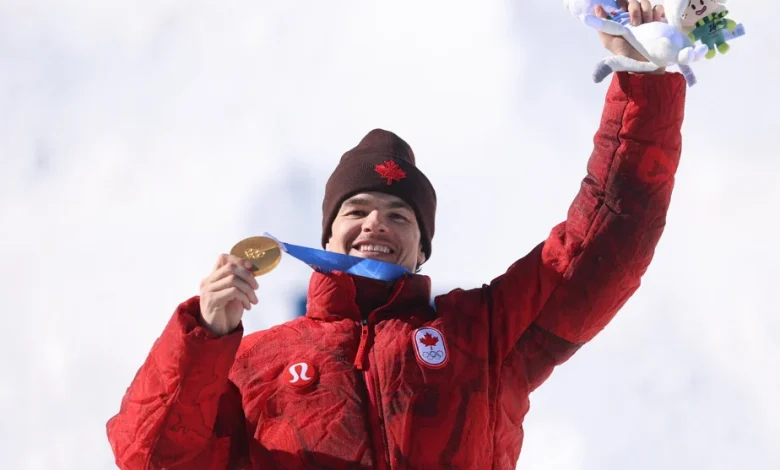 Ski de bosses en parallèle | Mikaël Kingsbury offre l’or au Canada