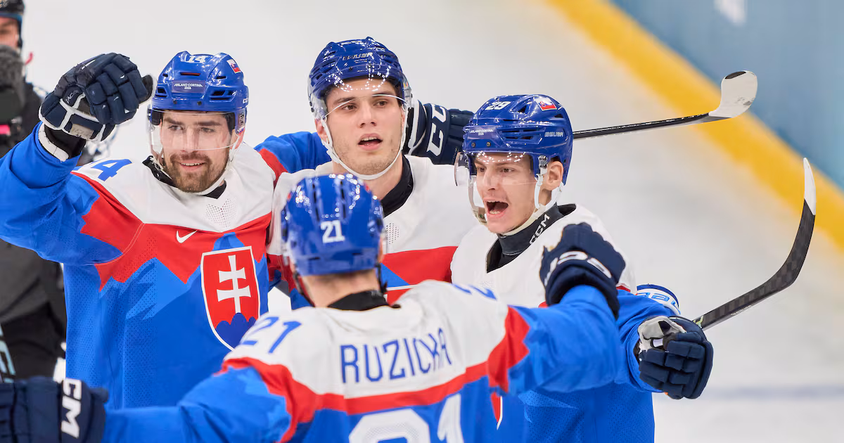 Slafkovsky donne le ton pour la Slovaquie en renversant la Finlande