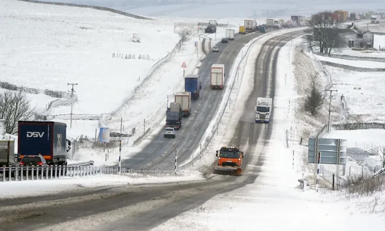 Snow and ice warning in force as flooding expected in more than 70 areas