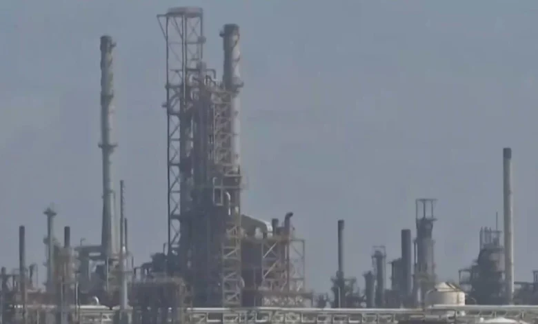 South Florida residents are reacting to the Trump's decision to sell Venezuelan oil to Cuban private businesses