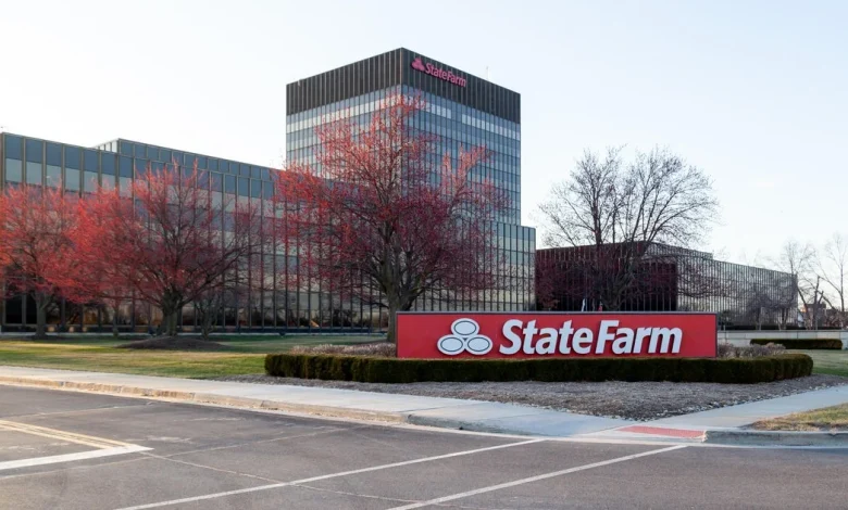 State Farm to offer $100 average refund to car insurance customers