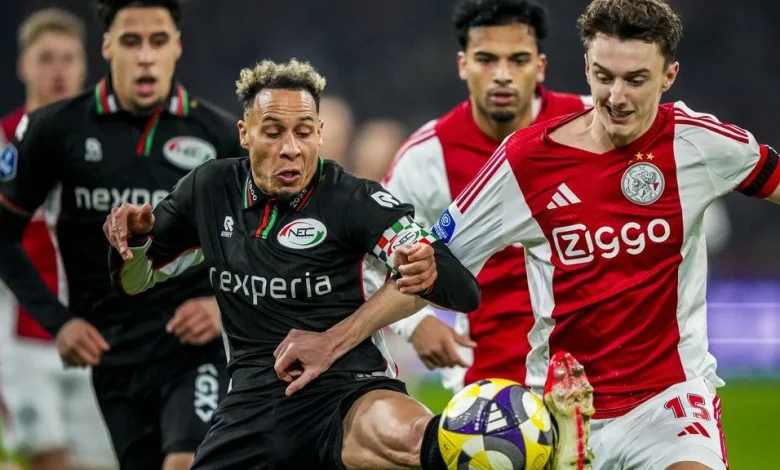 Strijd om derde plaats tussen Ajax en NEC kent geen winnaar in Amsterdam
