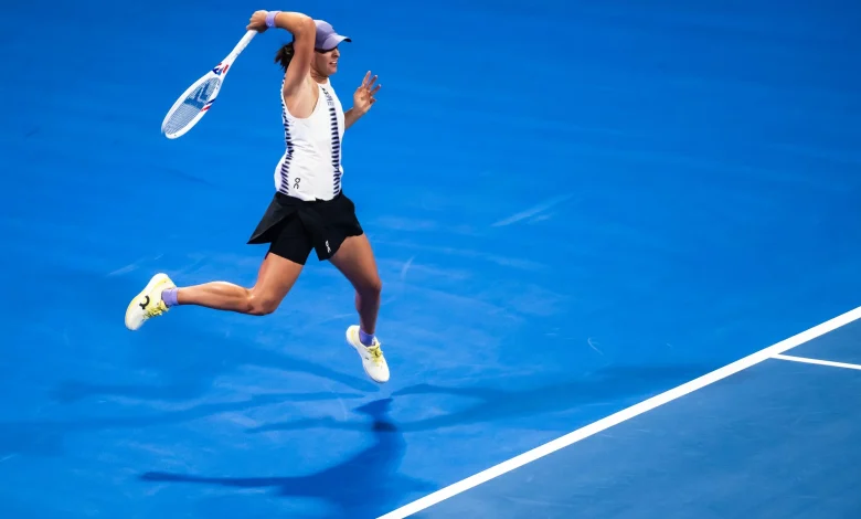 Swiatek holds off Kasatkina, sets Doha meeting with Sakkari