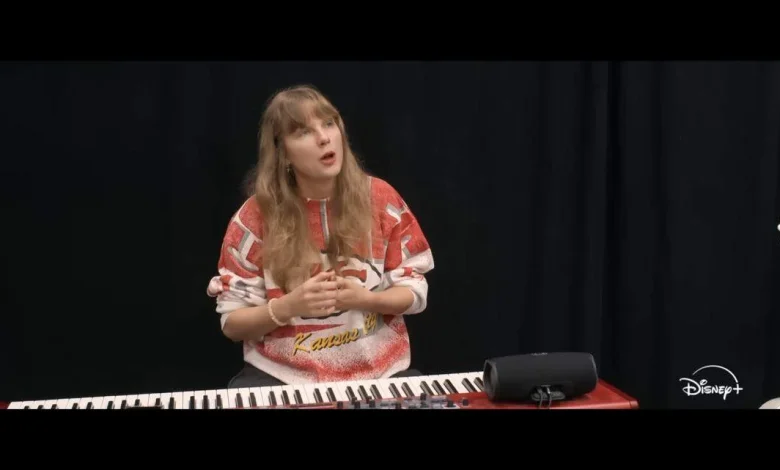 Taylor Swift posted a glimpse of herself without makeup and people lost their minds