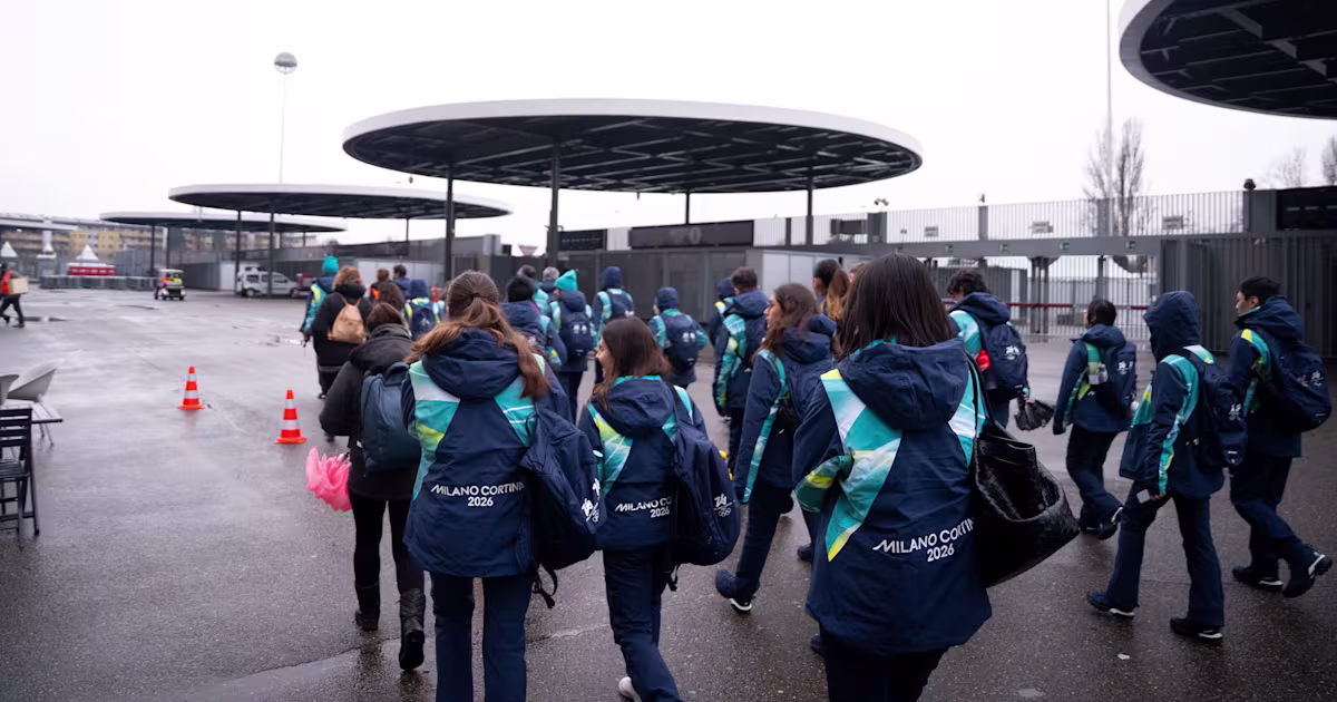 Team26 takes centre stage at the San Siro Olympic Stadium: 900 volunteers attend the Opening Ceremony