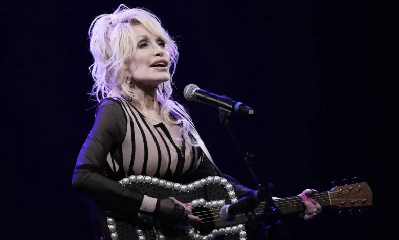 Tennessee Children's Hospital Renamed for Dolly Parton